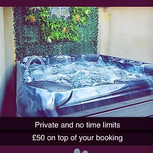 Esterville 1 And 2 Bedrooms Hot Tub Availability Belfast